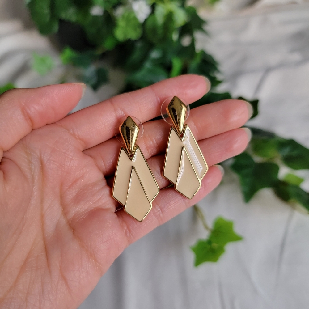Geometric Cream and Gold Dangle Earrings